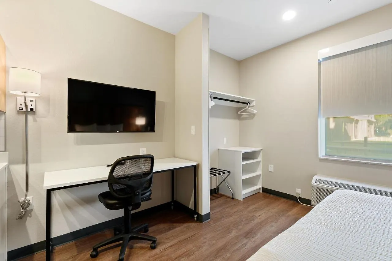 Extended Stay America Premier Suites - Tampa - Fairgrounds - Casino 3*, Mango