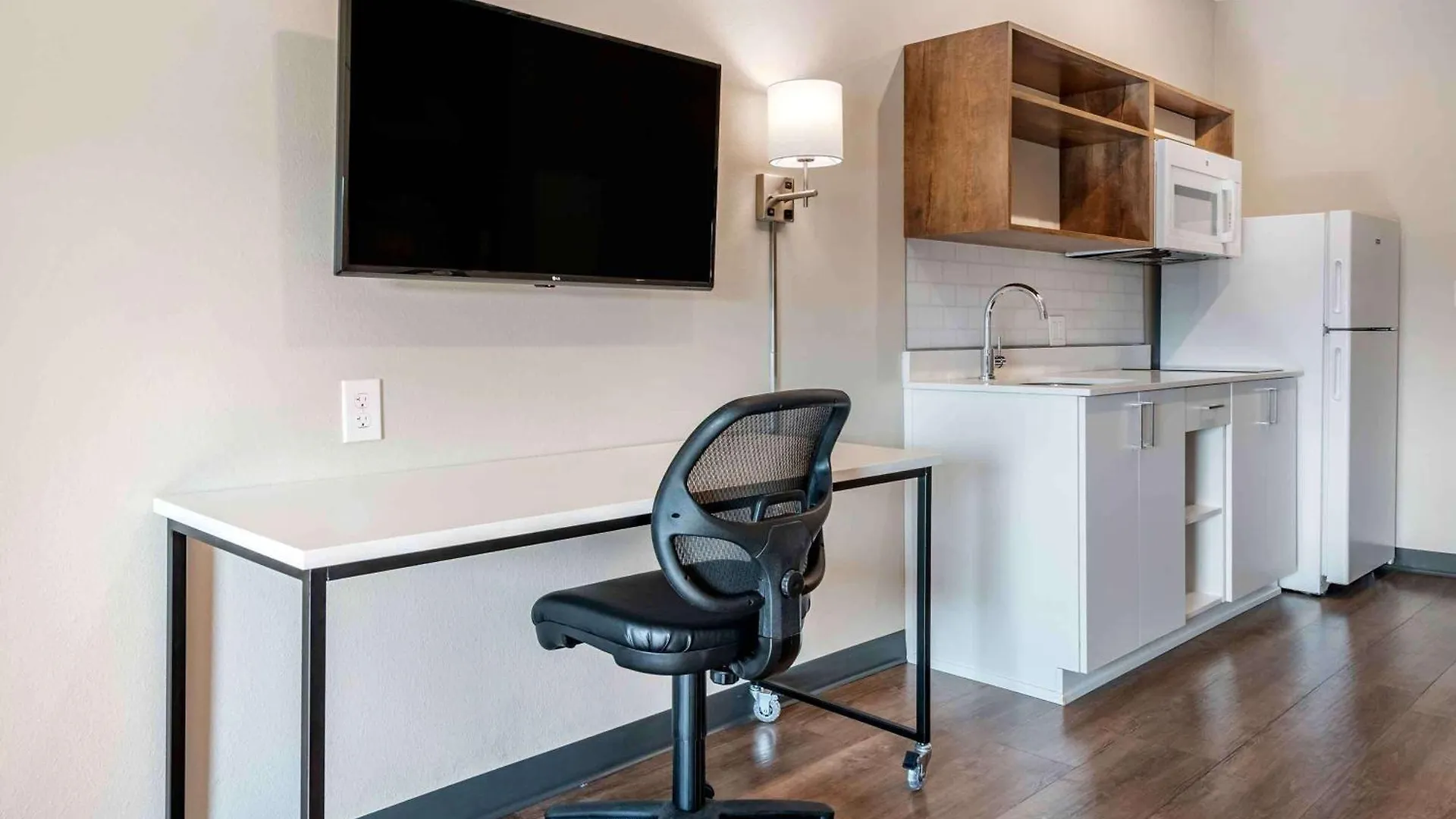 Extended Stay America Premier Suites - Tampa - Fairgrounds - Casino 3*, Mango